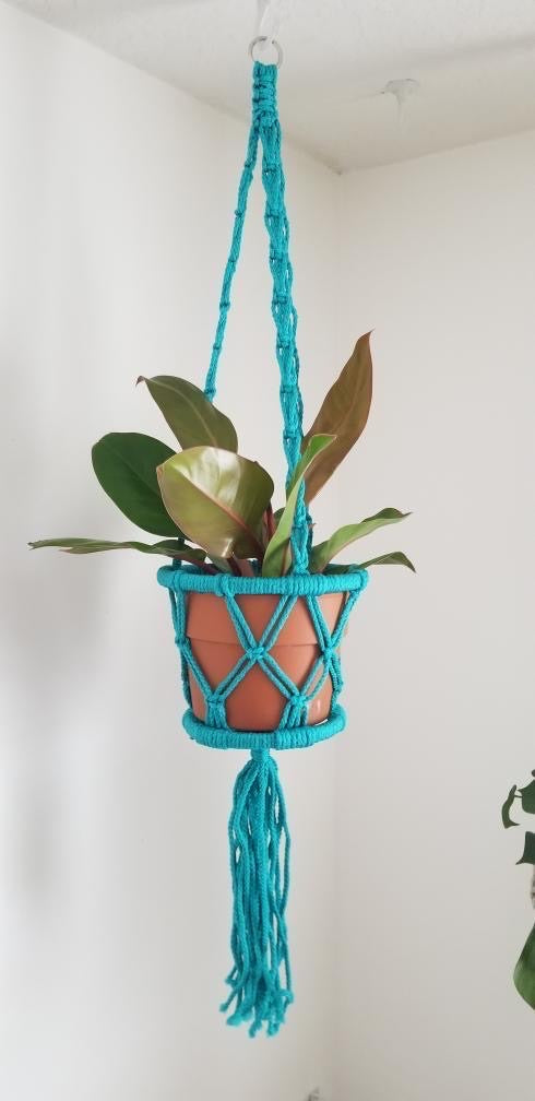 Small Macrame Hanger - accessories