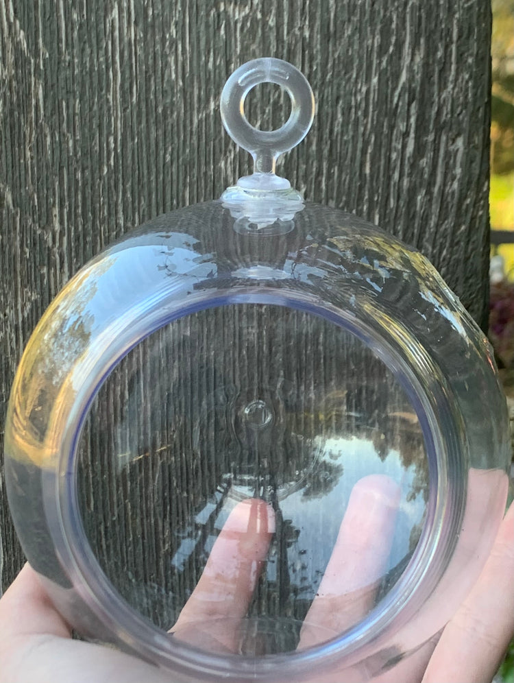 Plant Holder with hanging loop - accessories